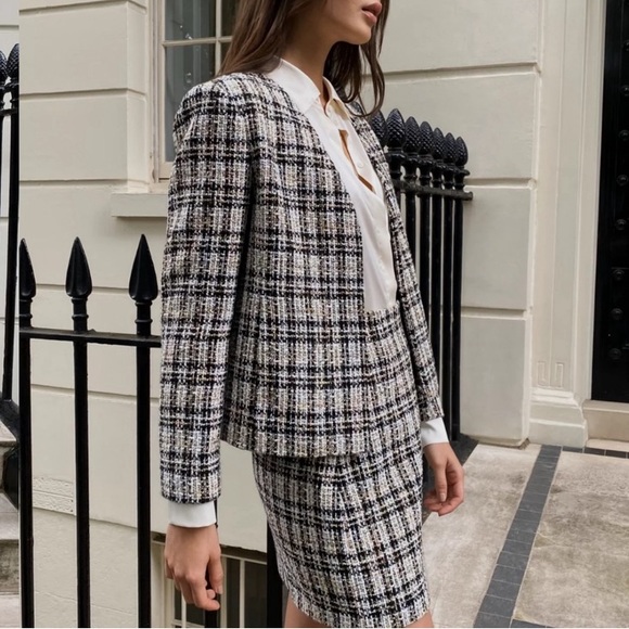 NWT! Babaton Tretter blazer - Picture 3 of 8